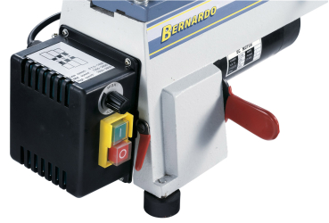 10-1075 Bernardo Drechselmaschinen DM 450 V