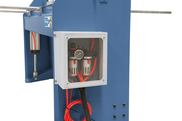 06-1698 Bernardo Pneumatische Tafelschere PTS 1270 x 1,2